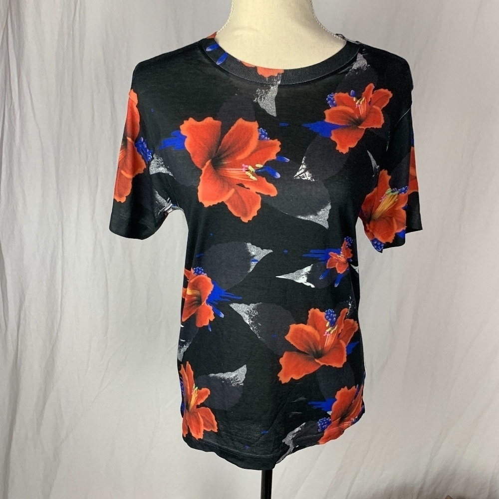 Reason floral top